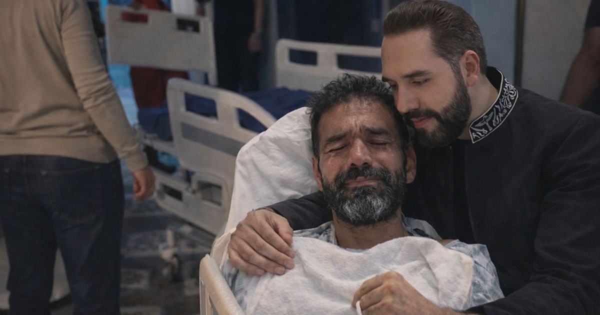 Don Julio Rivera muestra señales de recuperación tras volver a El Salvador en estado crítico